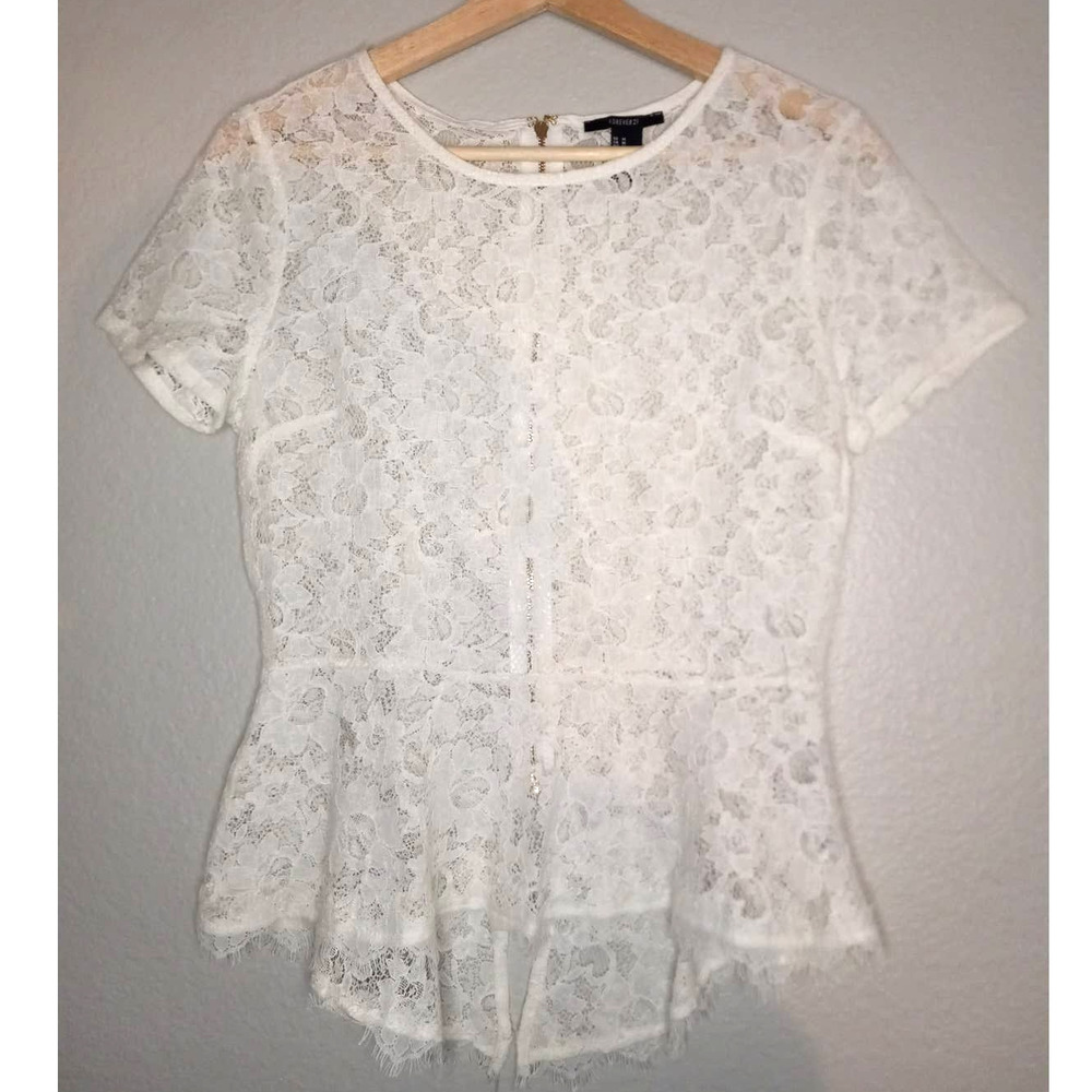 FOREVER 21 Lace Round Neck Short Sleeve White Size M Blouse